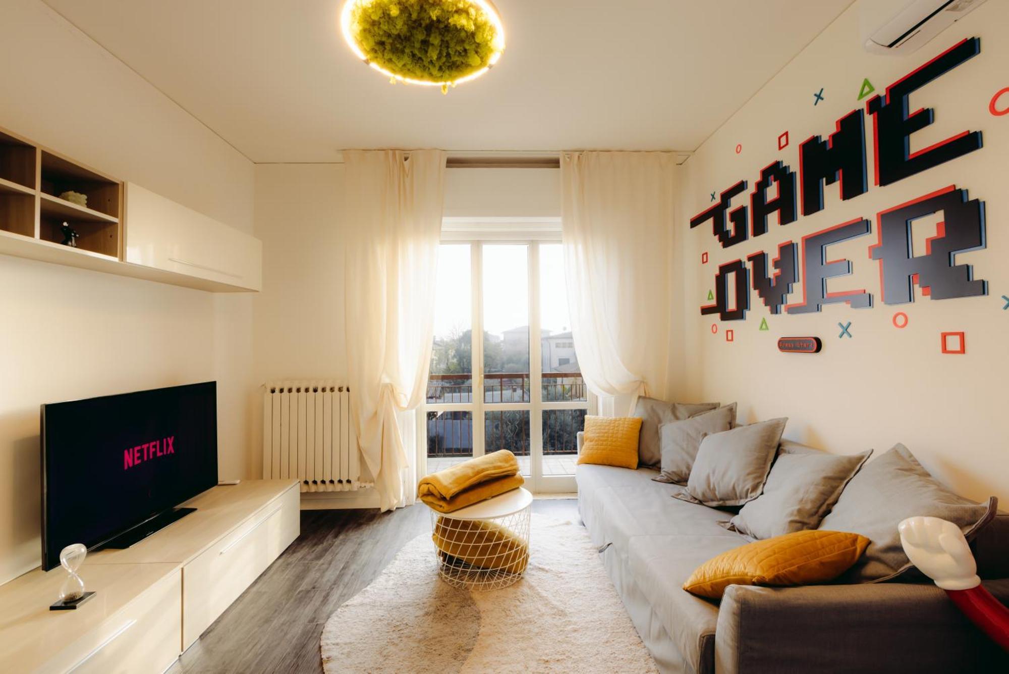 Arcade House Verona Fiera Netflix + Videogame المظهر الخارجي الصورة